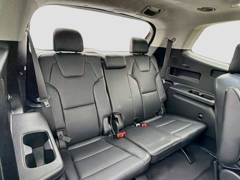 Used 2022 Kia Telluride SX w/ SX Prestige Package AWD/4WD image 13