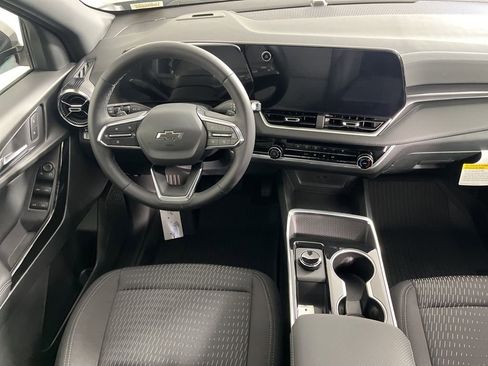 New 2026 Chevrolet Equinox LT w/ Midnight Edition FWD image 12