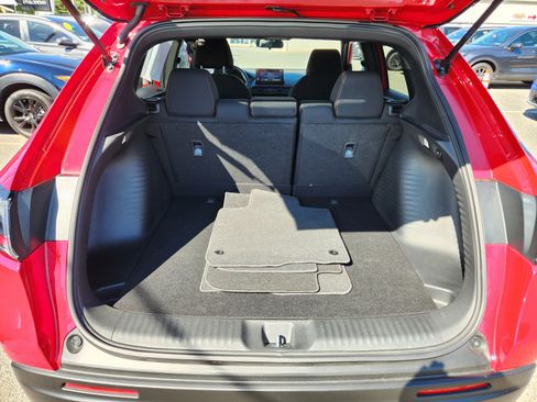 Certified 2026 Honda HR-V Sport image 8