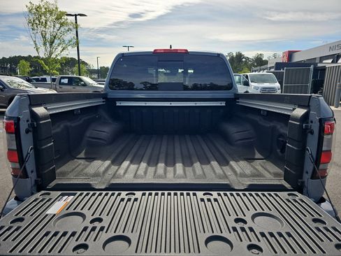 Used 2024 Nissan Frontier PRO-4X w/ Pro Premium Package image 12