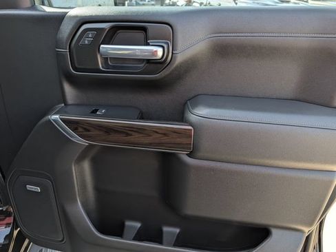 Used 2021 GMC Sierra 1500 SLT AWD/4WD image 33