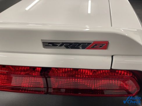 Used 2014 Dodge Challenger SRT8 image 20