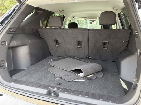 Used 2023 Chevrolet Equinox LT w/ Driver Convenience Package FWD image 30