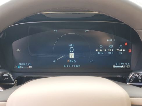 Certified 2024 Lincoln Corsair Premiere w/ Equipment Group 101A image 15