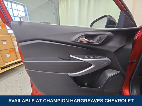 Used 2024 Chevrolet Trax RS w/ Driver Confidence Package FWD image 30