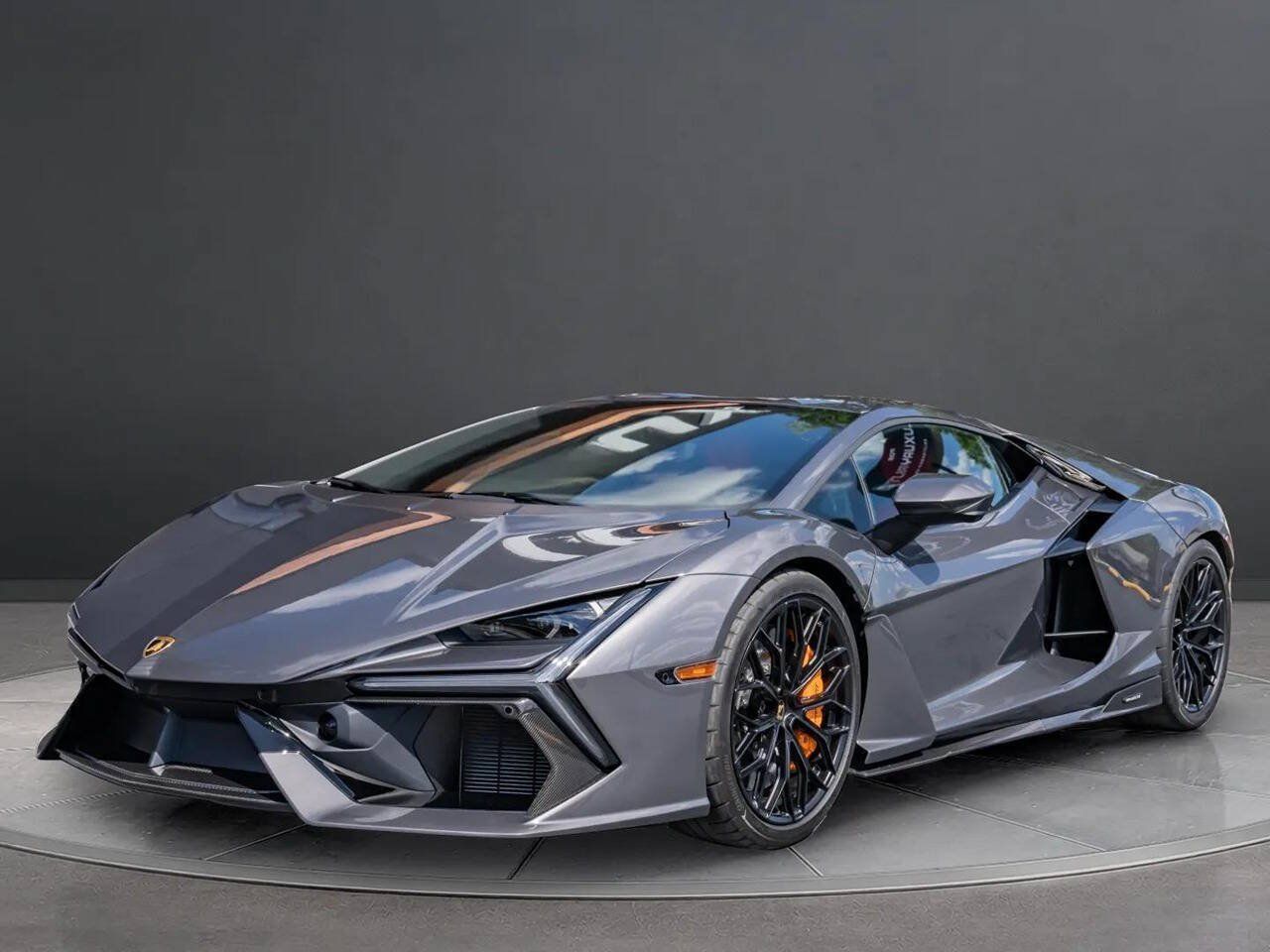 Used 2025 Lamborghini Revuelto AWD/4WD image 2