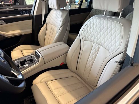 New 2027 BMW X7 xDrive40i w/ Premium Package AWD/4WD image 11