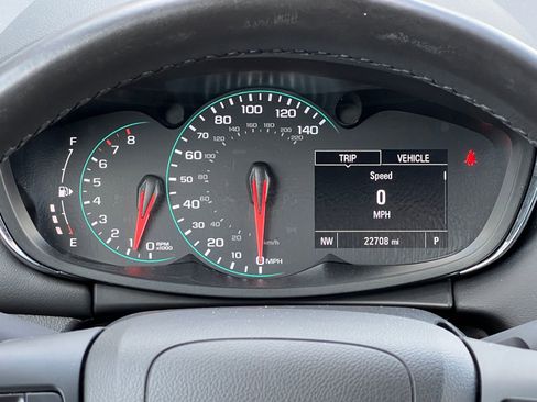 Used 2022 Chevrolet Trax LT w/ LT Convenience Package AWD/4WD image 29