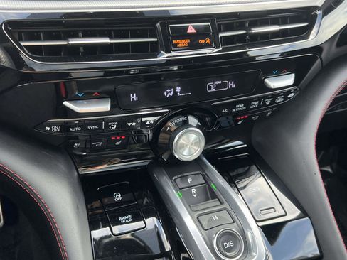 Used 2023 Acura MDX A-Spec image 13