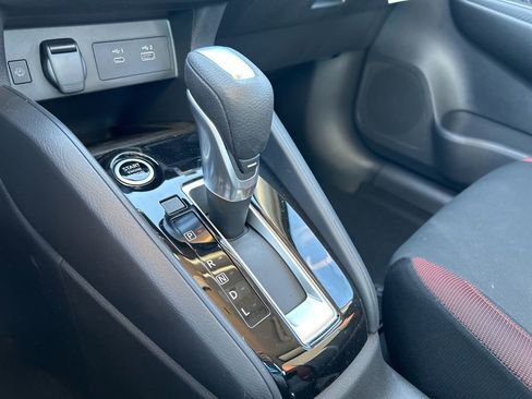 New 2025 Nissan Versa SR w/ Trunk Package image 28