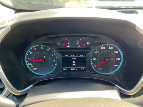 Used 2018 Chevrolet Equinox LT image 15