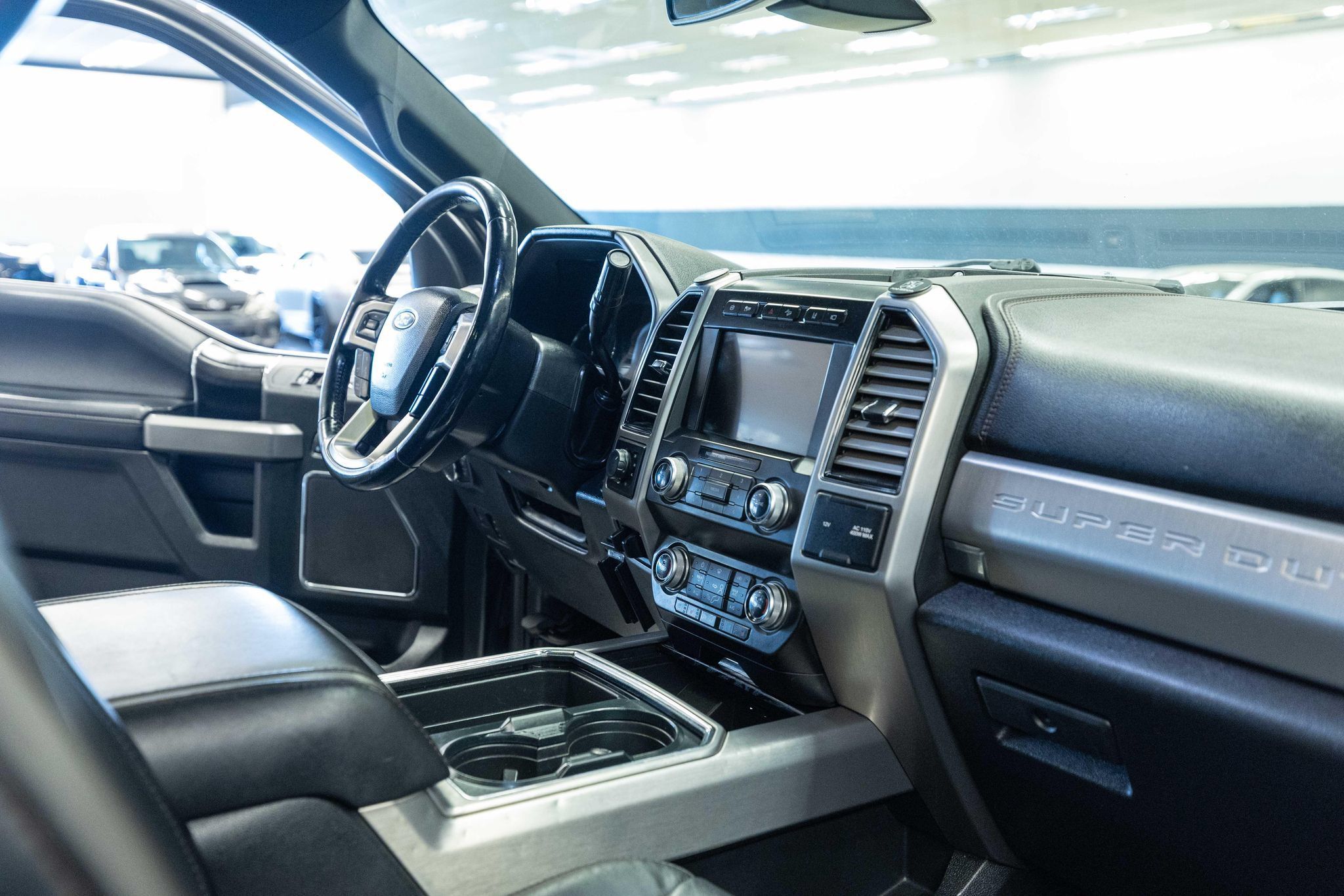 Used 2019 Ford F450 Platinum w/ Platinum Ultimate Package AWD/4WD image 16