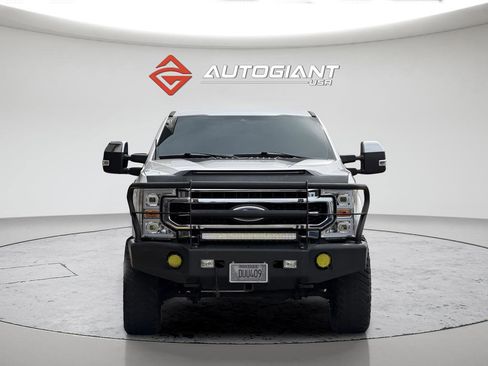 Used 2020 Ford F350 Lariat w/ Chrome Package AWD/4WD image 3