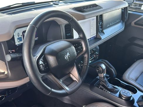 Certified 2024 Ford Bronco Wildtrak image 23