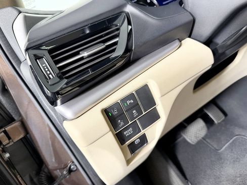 Used 2020 Acura RDX AWD w/ Technology Package image 32