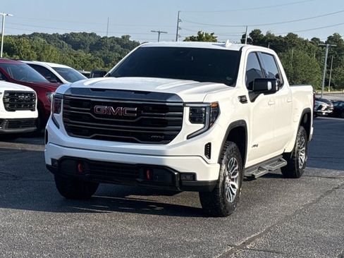 Used 2022 GMC Sierra 1500 AT4 AWD/4WD image 12