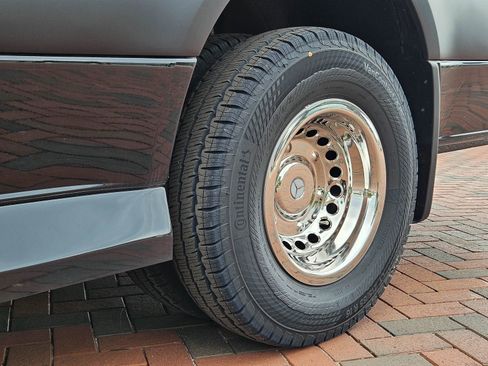 New 2024 Mercedes-Benz Sprinter 3500 image 13