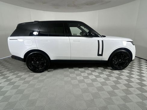 New 2025 Land Rover Range Rover SE image 6