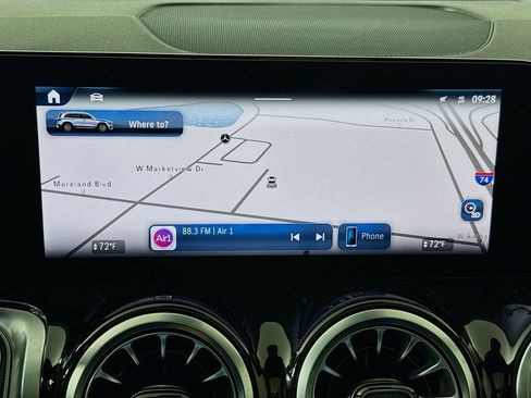 Used 2024 Mercedes-Benz GLB 35 AMG 4MATIC image 13