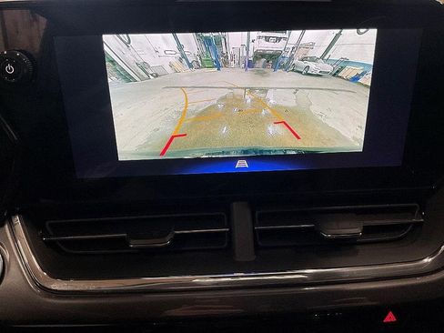 New 2026 Chevrolet Trax ACTIV w/ Sunroof Package image 7