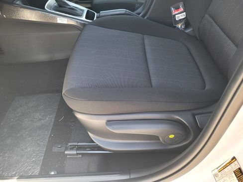 New 2026 Hyundai Venue SE FWD image 14