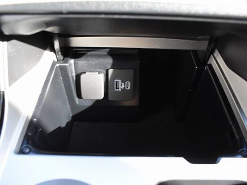 Used 2022 Ford Explorer ST AWD/4WD image 34