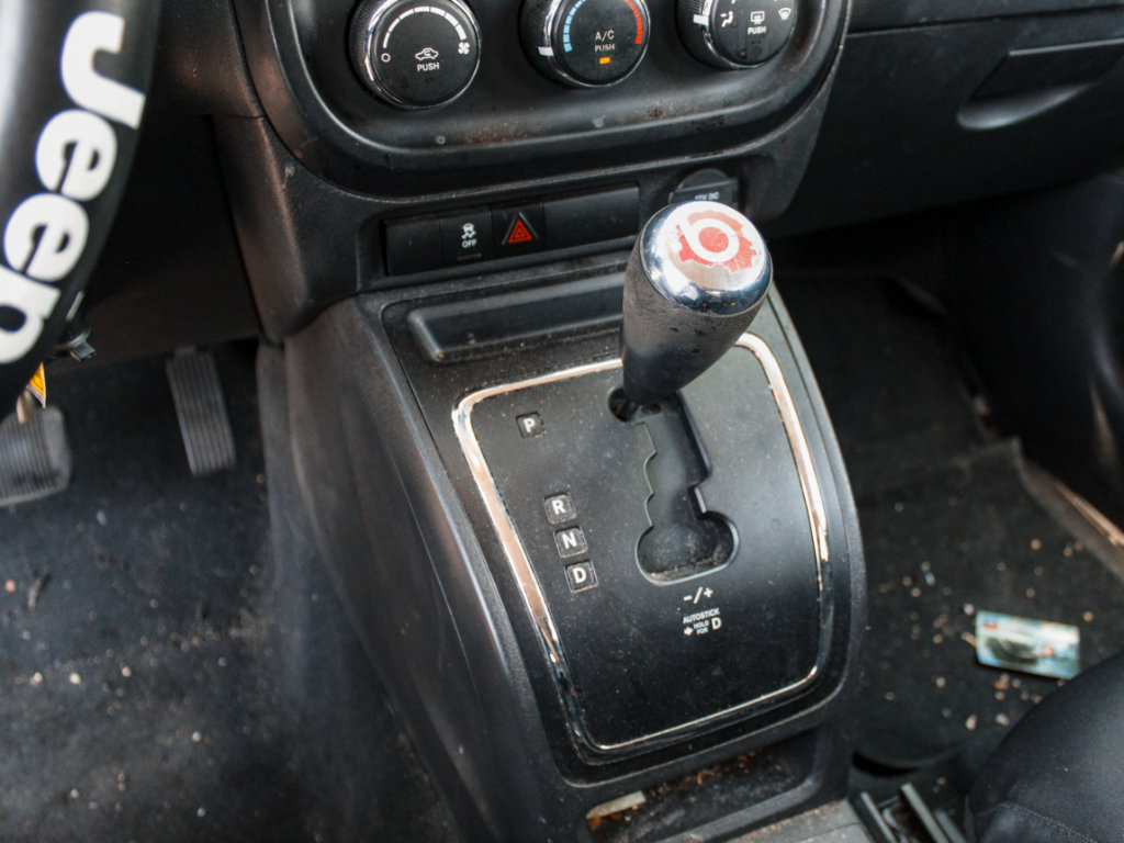 Used 2012 Jeep Compass Sport AWD/4WD image 17