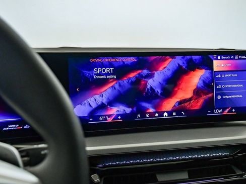 Used 2025 BMW 230i Coupe w/ Convenience Package image 23