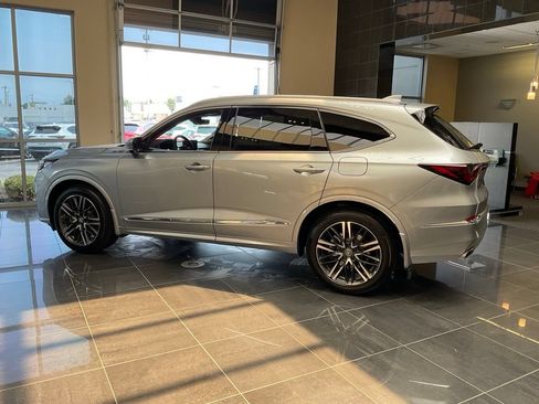 Certified 2026 Acura MDX SH-AWD w/ Advance Package image 5