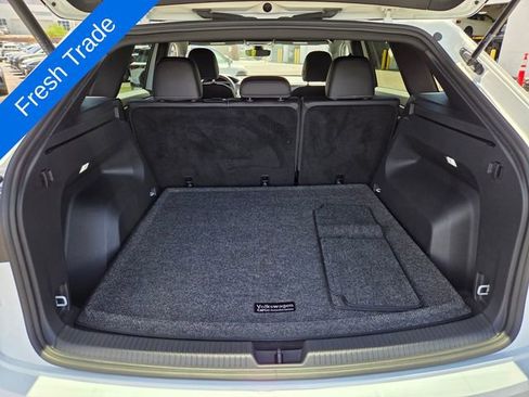 Certified 2025 Volkswagen Atlas Cross Sport SE image 13