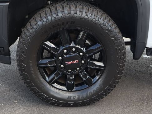 Certified 2026 GMC Sierra 2500 AT4 w/ AT4 Premium Plus Package AWD/4WD image 33