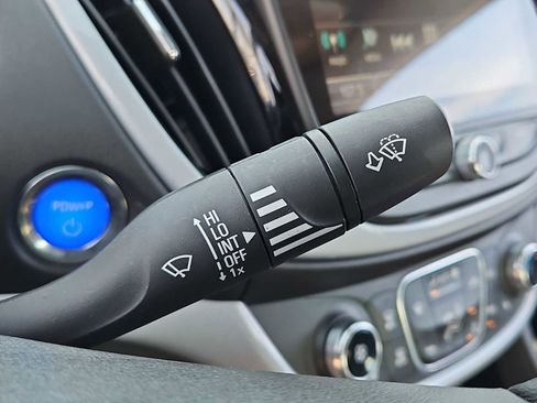 Used 2017 Chevrolet Volt LT w/ Comfort Package image 25