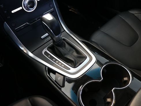 Used 2017 Ford Edge Titanium image 51