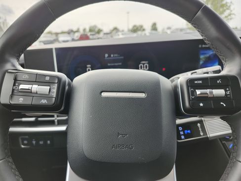 Used 2025 Hyundai Santa Fe SEL image 29