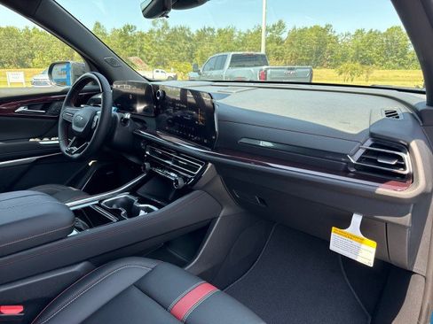 New 2027 Chevrolet Traverse RS FWD image 11