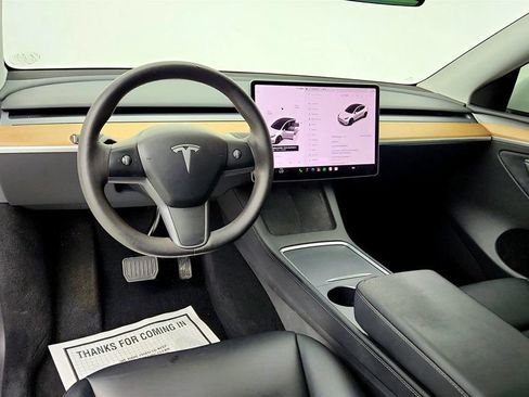 Used 2023 Tesla Model Y Long Range AWD/4WD image 12