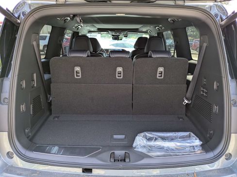 Used 2026 INFINITI QX80 4WD w/ Sport Exterior Package image 13