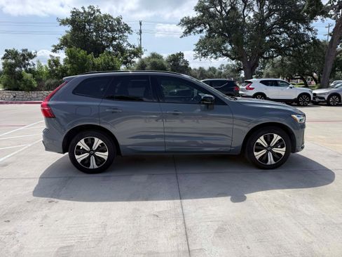 Certified 2024 Volvo XC60 T8 Plus w/ Climate Package AWD/4WD image 6