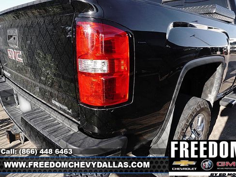Used 2019 GMC Sierra 2500 Denali w/ Duramax Plus Package AWD/4WD image 9