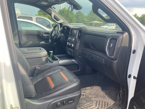 Used 2020 GMC Sierra 1500 AT4 w/ AT4 Premium Package AWD/4WD image 15