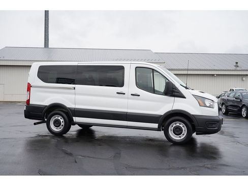 Used 2021 Ford Transit 150 XL image 2