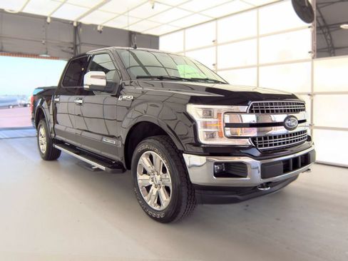 Used 2018 Ford F150 Lariat w/ Equipment Group 502A Luxury AWD/4WD image 2