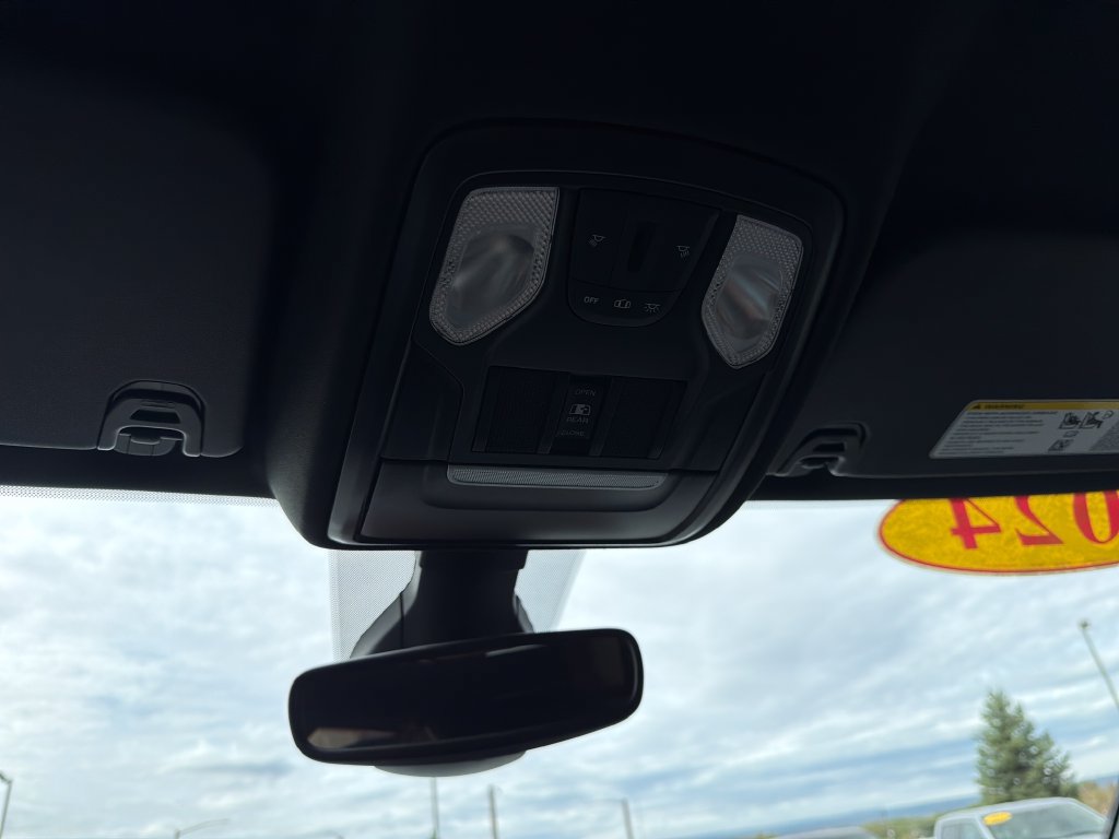 Used 2024 RAM 1500 Tradesman AWD/4WD image 23