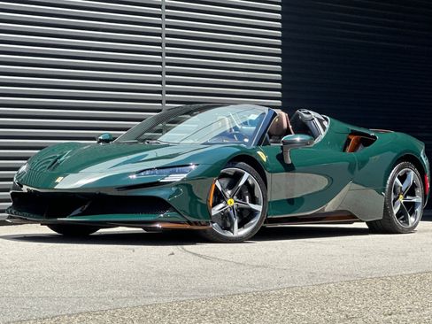 Used 2023 Ferrari SF90 Spider AWD/4WD image 12