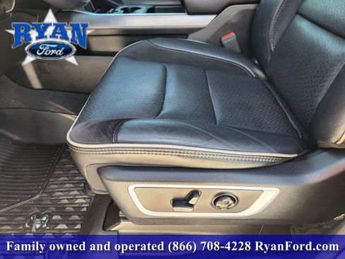 Used 2020 RAM 1500 Laramie w/ Sport Appearance Package AWD/4WD image 17