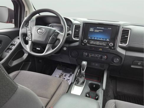 Used 2022 Nissan Frontier SV image 18