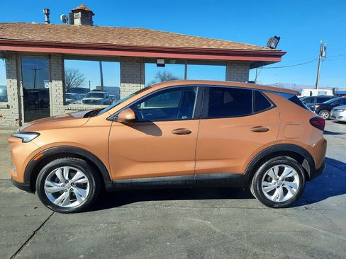 Used 2024 Buick Encore GX Preferred w/ Comfort Package FWD image 2