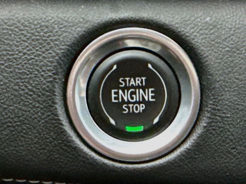 Used 2022 Cadillac Escalade ESV Luxury AWD/4WD image 9