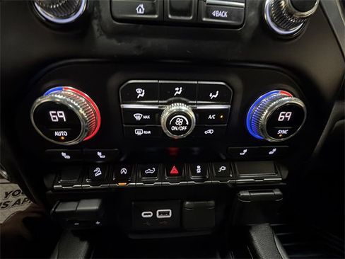 Certified 2020 GMC Sierra 1500 Elevation w/ Elevation Value Package image 19