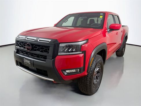Used 2026 Nissan Frontier PRO-4X AWD/4WD image 4